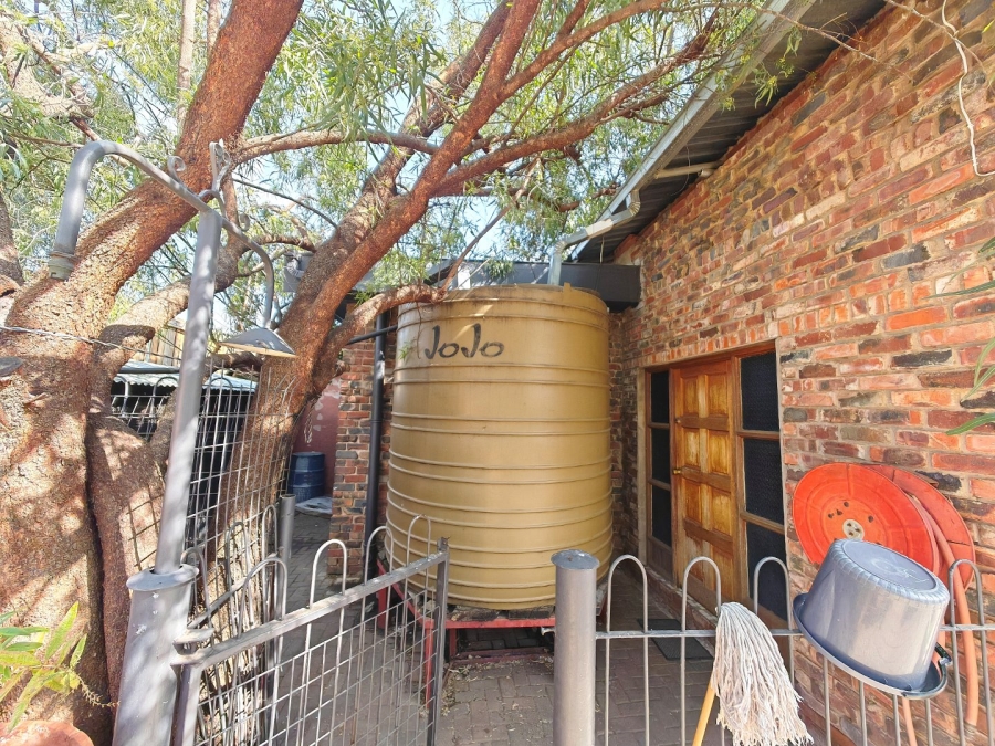 5 Bedroom Property for Sale in Fichardt Park Free State